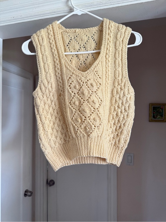 Handmade Sweaters - Vintage cream hand knit wool v neck sweater vest size XS